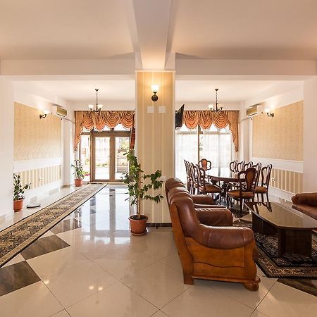Hotel Lucas à Costinesti Extérieur photo