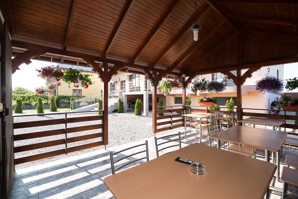 Hotel Lucas à Costinesti Extérieur photo