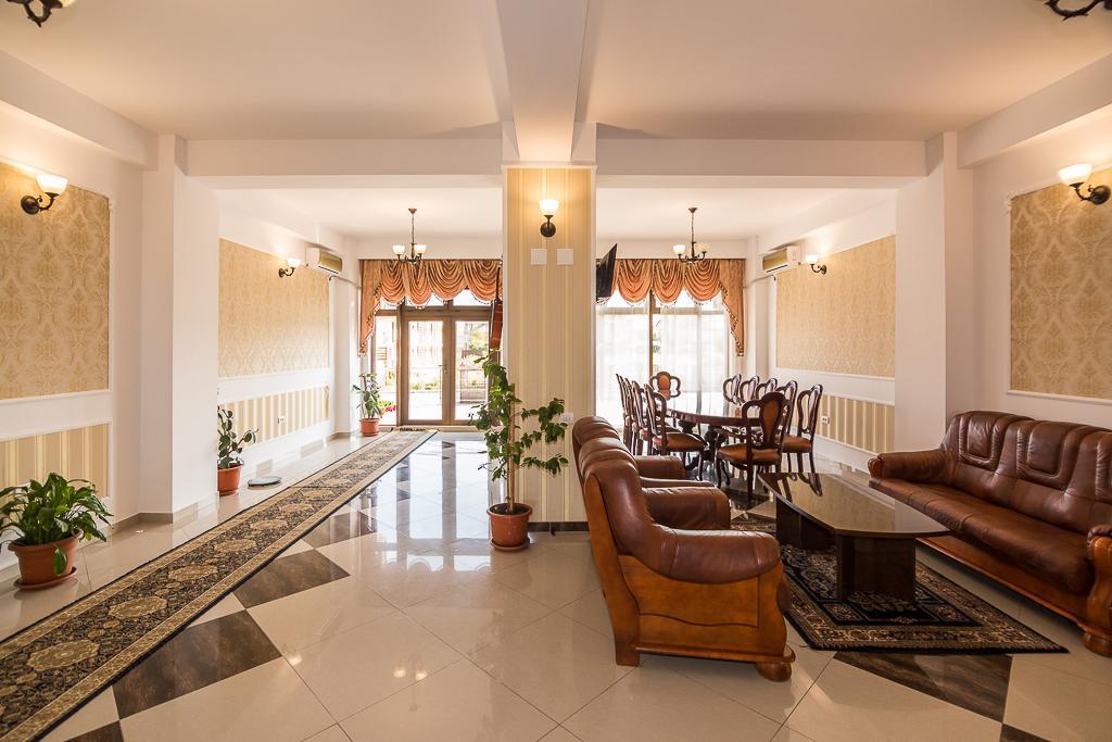 Hotel Lucas à Costinesti Extérieur photo